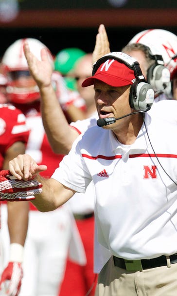 Nebraska AD publicly supports Mike Riley